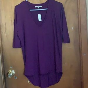 Express- high-low-shirt sleeve top